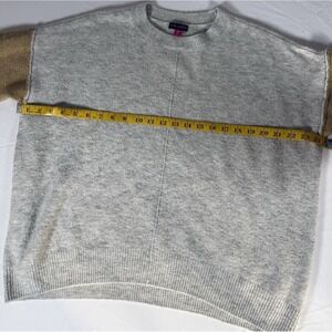 Vince Camuto Colorblock Raglan Sleeve Sweater Size M Cream With Brown Sleeves
